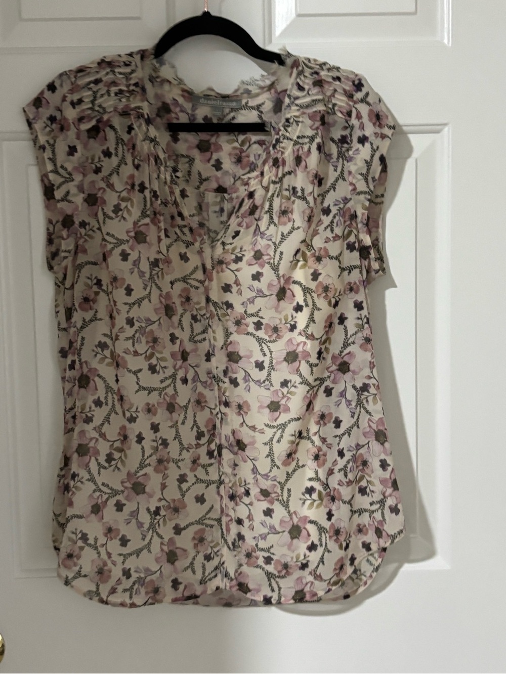 Daniel Rainn Cream Floral Cap-Sleeve V-Neck Blouse with Pink Accents